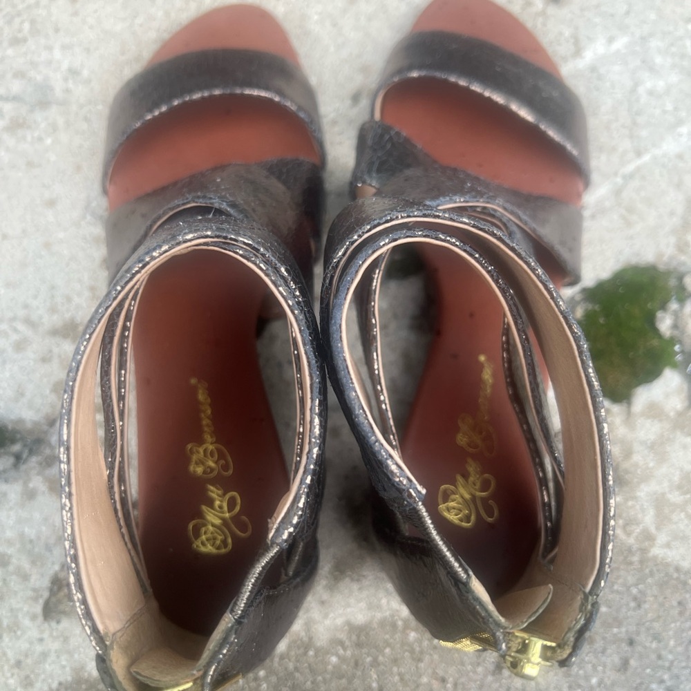Matt Bernson Bronze Leather Sandals - Picture 11 of 12